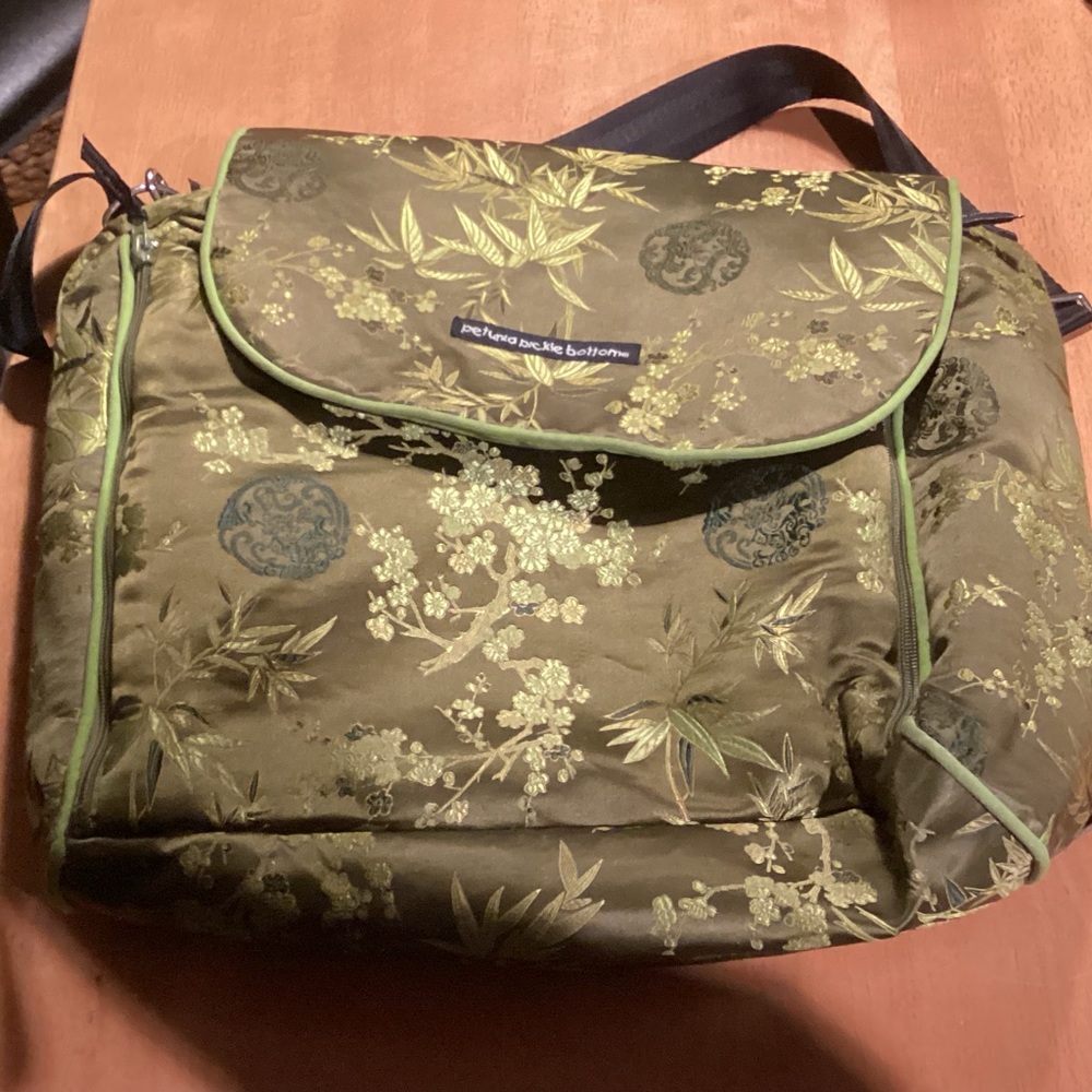 Vintage Petunia Pickle Bottom Diaper Bag